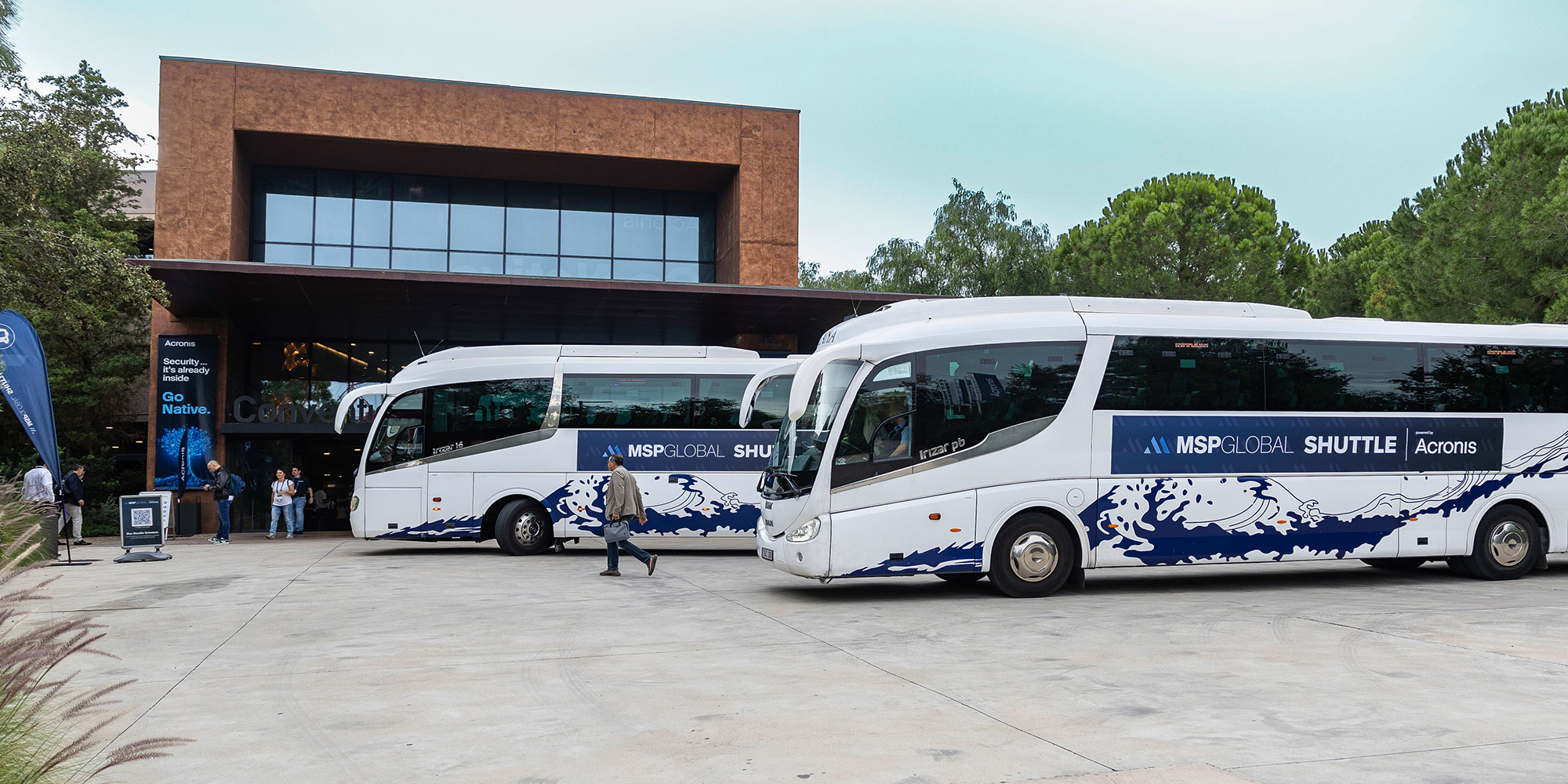 Cover bus