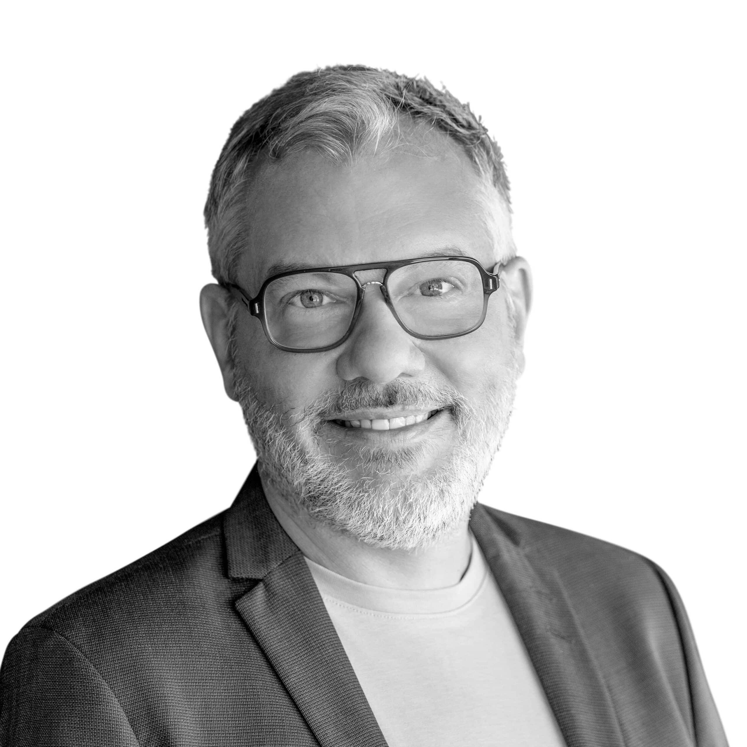 Soeren von Varchmin 768x768