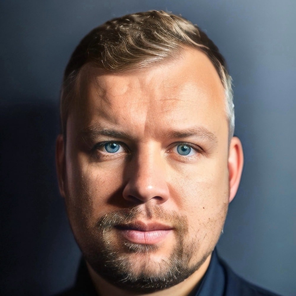 Mike Krasnotsvetov Headshot