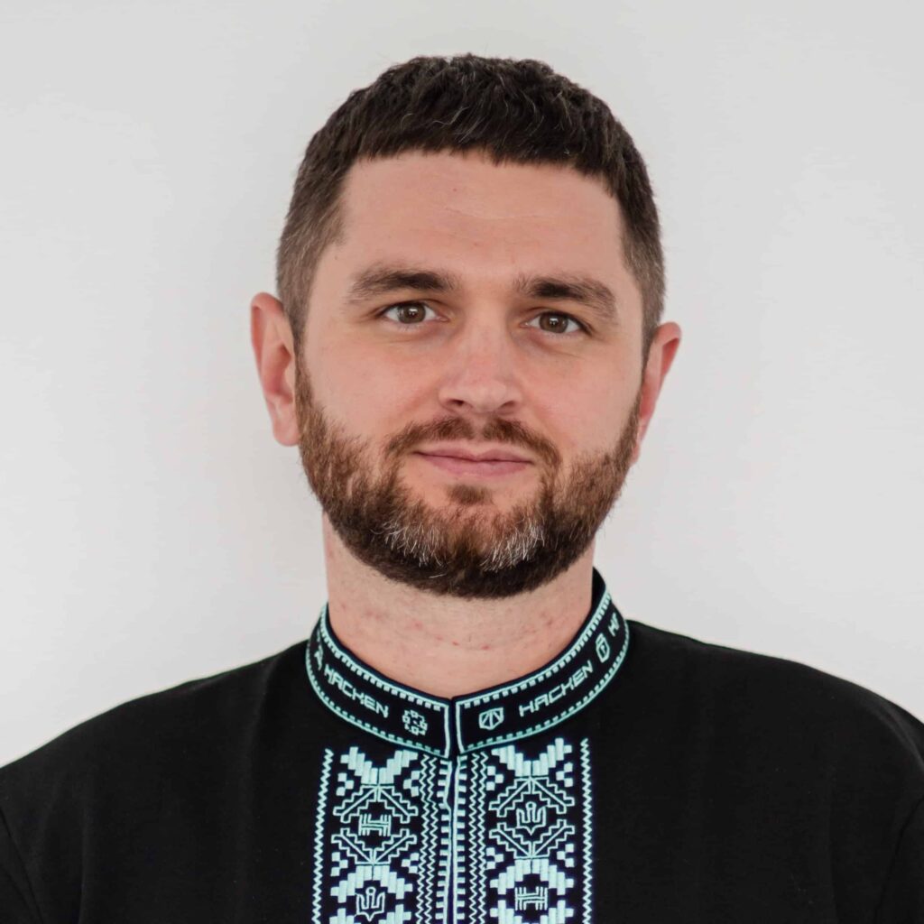portrait hacken compressed